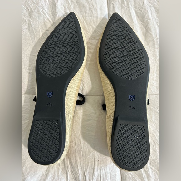 New in box Rothy's women’s size 7.5 Mary Jane pointed sandstone - Picture 7 of 10